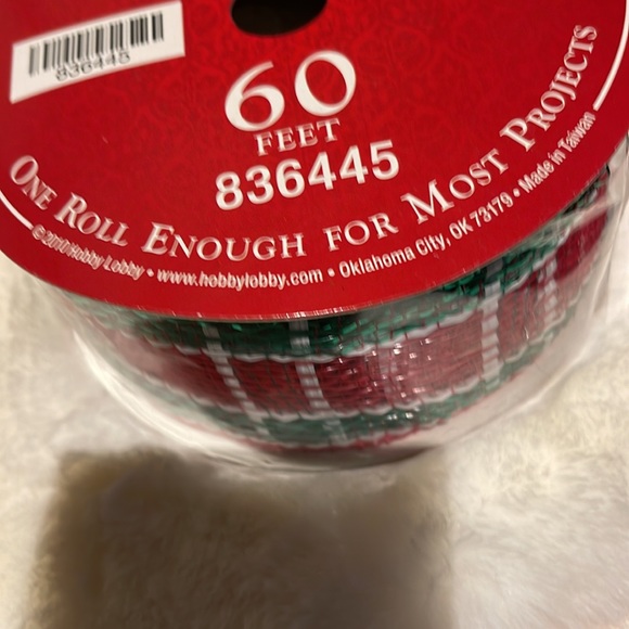 Christmas 2 1/4” Wide 60’ L each Metallic Plaid Deco Mesh Ribbon garla… - Picture 2 of 2